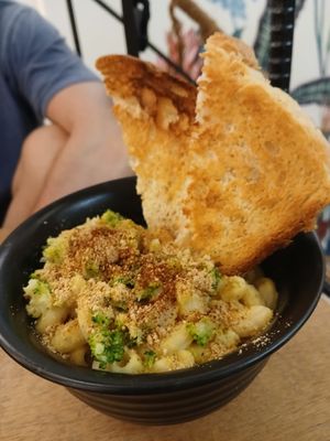 Mac & cheese at Taste El Nido in El Nido