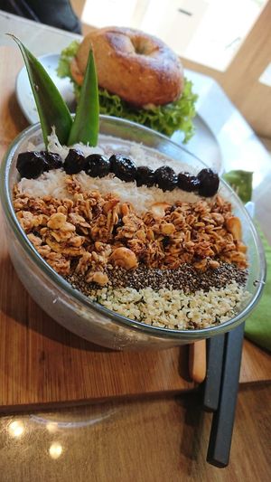 Bagel and Cool blue - smoothie bowl at Taste El Nido in El Nido