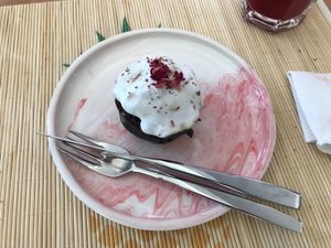Bolo de chocolate at Surya Cafe in Portimao