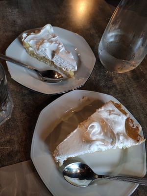 Lemon cake at Biofoodies Cafe in Toulouse