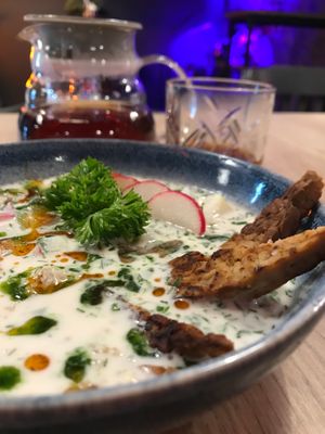 Окрошка с темпе at Peaches in Moscow