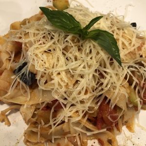 Феттуччине по-итальянски / Fettuccine in Italian at Peaches in Moscow