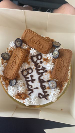 100% vegan cake (carrot cake with vegan cream and lotus)   at Bar Poxé in Mallorca