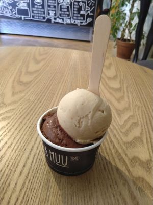 Peanut butter and brownie at La Muu in Tallinn