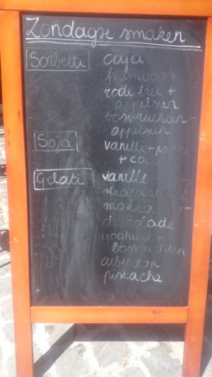 Menu at Decadenza Gelateria in Leuven