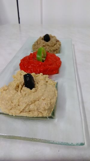 "Helios" plate
All handmade & vegan at Le Myndos in Bourg-en-bresse