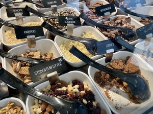 toppings at YOMARO in Bielefeld