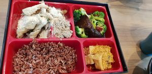 Cereal abalone mushrooms bento set at Green Age 善提素 in West Singapore