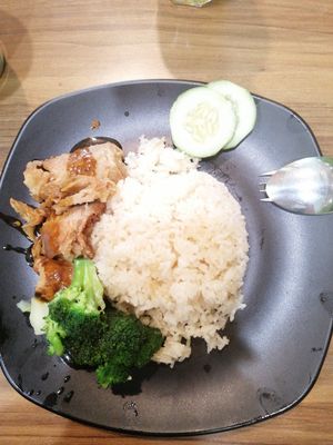 Chicken Rice at Green Age 善提素 in West Singapore