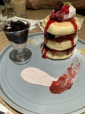 Berry pancakes   at Shiro Cafe in Tokyo