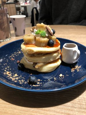 Caramel Banana Pancakes at Shiro Cafe in Tokyo