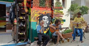Live music by these three super friendly new friends! We could not stop singing and dancing at Mad Irie in Crete