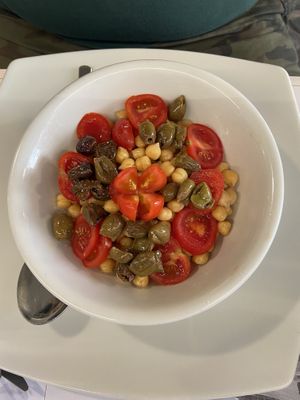 Insalata di ceci pomodorini e olive taggiasche   at Oleoteca Bartolomei l'Olio Orvieto con Cucina in Orvieto