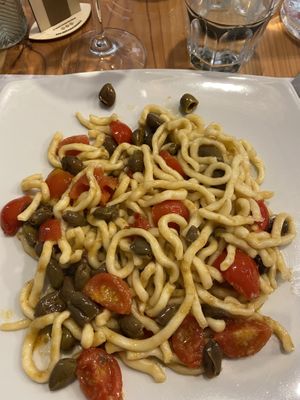 Umbrichelli pomodorini e olive taggiasche   at Oleoteca Bartolomei l'Olio Orvieto con Cucina in Orvieto