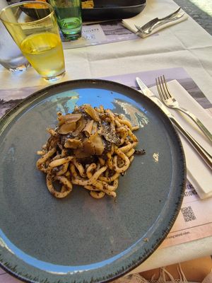 Umbrichelli al tartufo at Oleoteca Bartolomei l'Olio Orvieto con Cucina in Orvieto