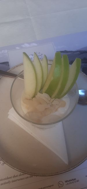 Gelato all'olio con scaglie di mandorle. at Oleoteca Bartolomei l'Olio Orvieto con Cucina in Orvieto