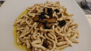 Pasta col tartufo at Oleoteca Bartolomei l'Olio Orvieto con Cucina in Orvieto