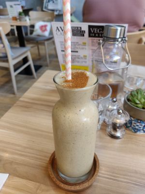 Energy smoothie at Mingle Cafe in Larnaca