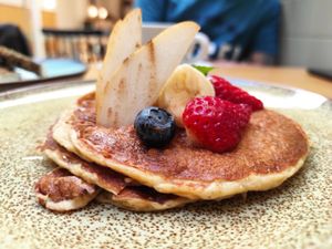 Pancake was soggy...looked undercooked at Noshi Coffee in Porto