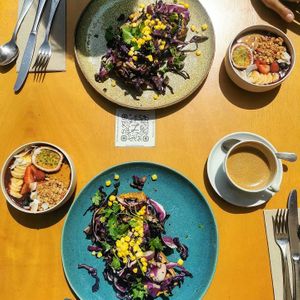 Veganera Toast & Açaí Bowl at Noshi Coffee in Porto