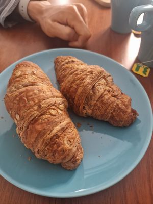 Vegan croissants at Noshi Coffee in Porto
