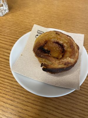   at Noshi Coffee in Porto