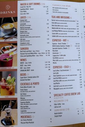   at Noshi Coffee in Porto