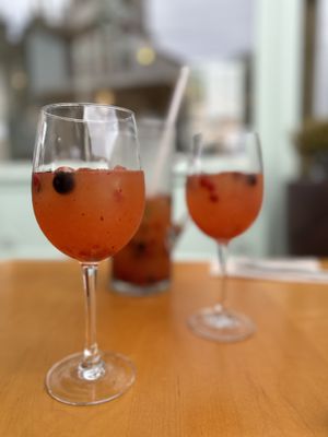   at Noshi Coffee in Porto