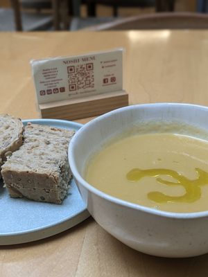  at Noshi Coffee in Porto