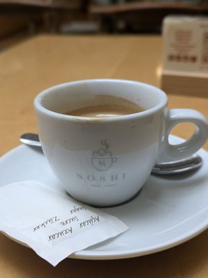  at Noshi Coffee in Porto