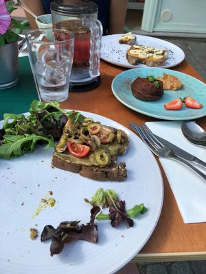 Vegan toast, vegan lava cake, peanut butter and banana toast at Noshi Coffee in Porto