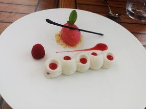 Vegan cheesecake at Da Gabrisa in Positano