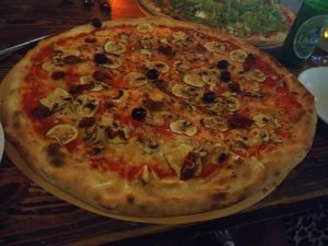 Pizza vegana at La Pizzeria in Maribor