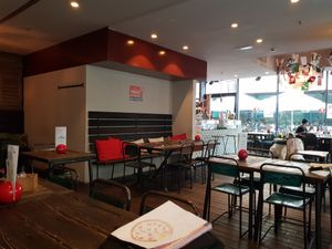 inside at La Pizzeria in Maribor