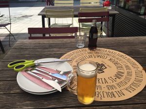 Scissors  at La Pizzeria in Maribor