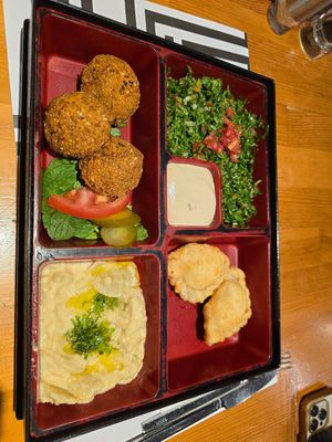 Veggie set menu at Tahin  in Istanbul