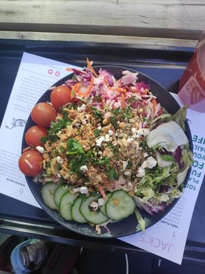 Pad Thai bowl at Jack Bean - Kruisplein in Rotterdam