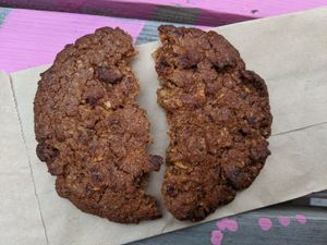 Oat n apple cookie at Jack Bean - Kruisplein in Rotterdam
