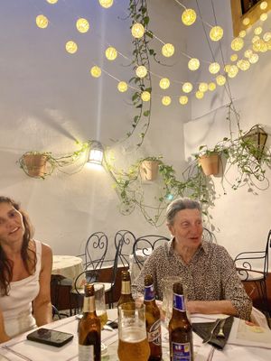 Cena en familia at Meson Mudejar in Archez