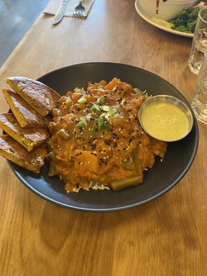 Curry bowl  at Lola Rosa - Places des Festivals in Montreal