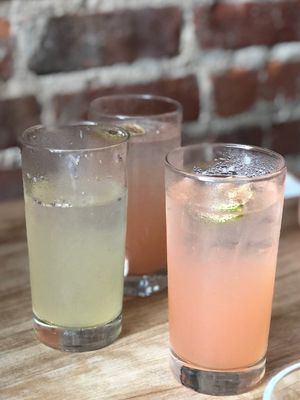 Champ de lavande et quelque chose pamplemousse   at Lola Rosa - Places des Festivals in Montreal