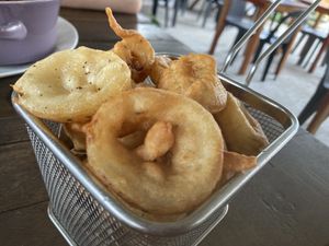 Onion rings  at The Three Bears in Moalboal
