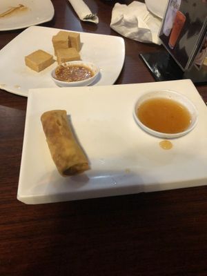 Fried tofu and fried vegetables roll at Pearl Cafe in Florissant