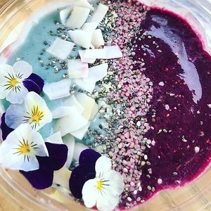 smoothie bowl swirl!  (blue majik + berry smoothie) at Greens on the Go in New Canaan