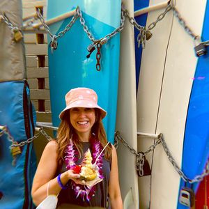 Riss Moore in a papaya  at Banan - Waikiki in Honolulu