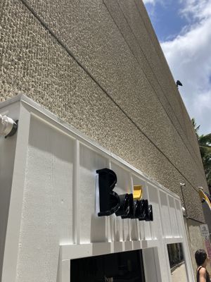 the shop   at Banan - Waikiki in Honolulu