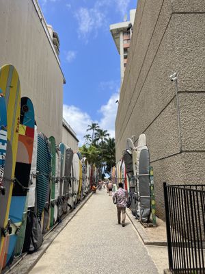 follow this route irs on the right side   at Banan - Waikiki in Honolulu