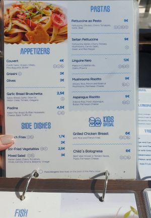 Menu Pasta at Vagas Bar in Matosinhos