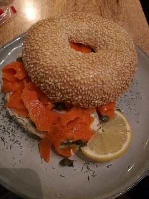 Rüebli Lachs Bagel at Velo Cafe in Interlaken