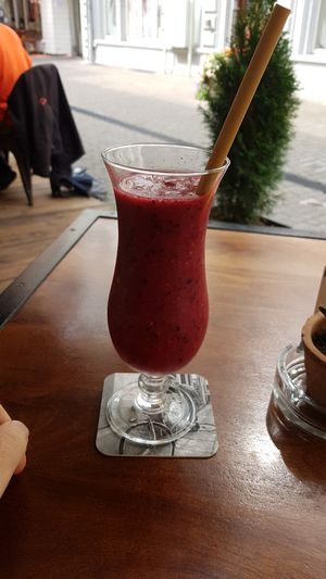 Blueberry smoothie with banana at Velo Cafe in Interlaken